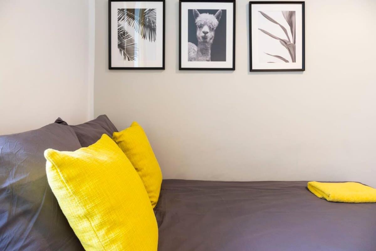 Kudamm Plus Ac Plus Selfcheckin Plus Free Street Parking Berlin Exterior foto